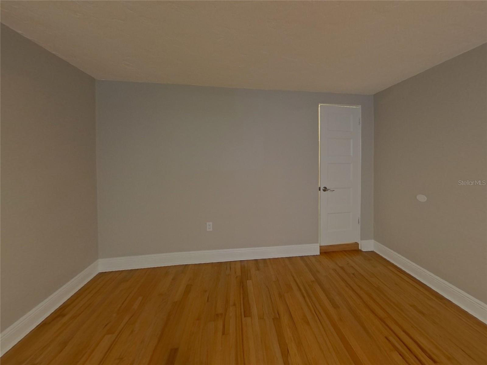 Image 9 of 16 For 2311 35th Avenue N