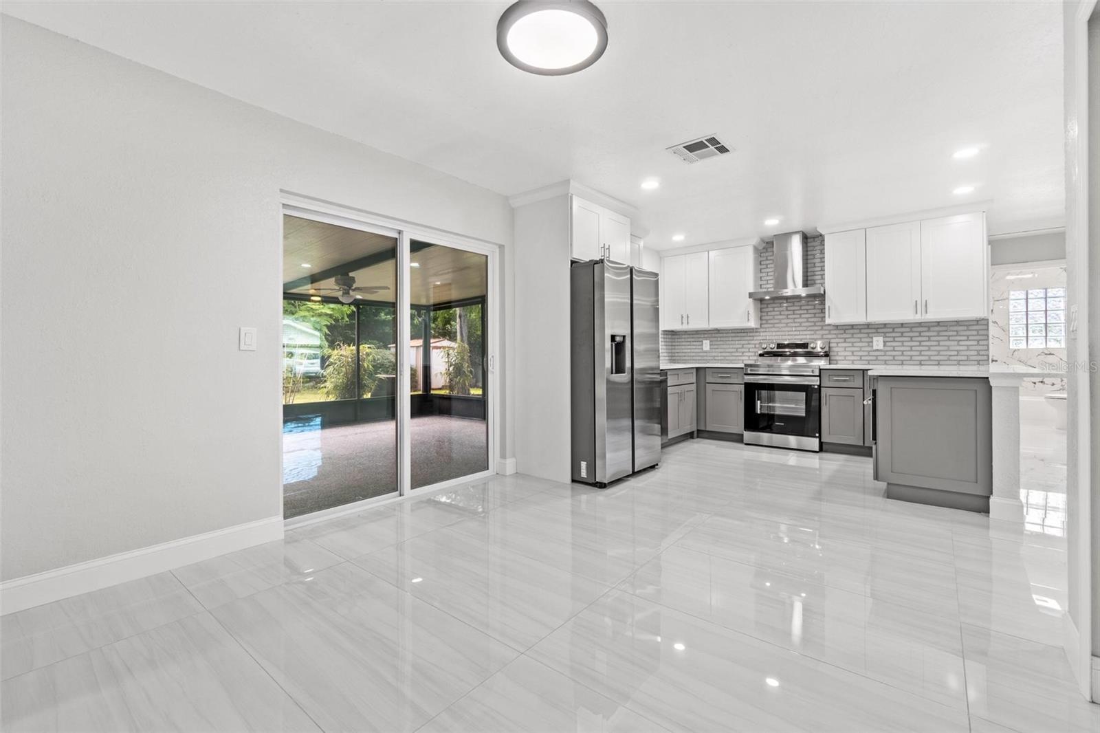 Image 12 of 29 For 8159 129th Street N