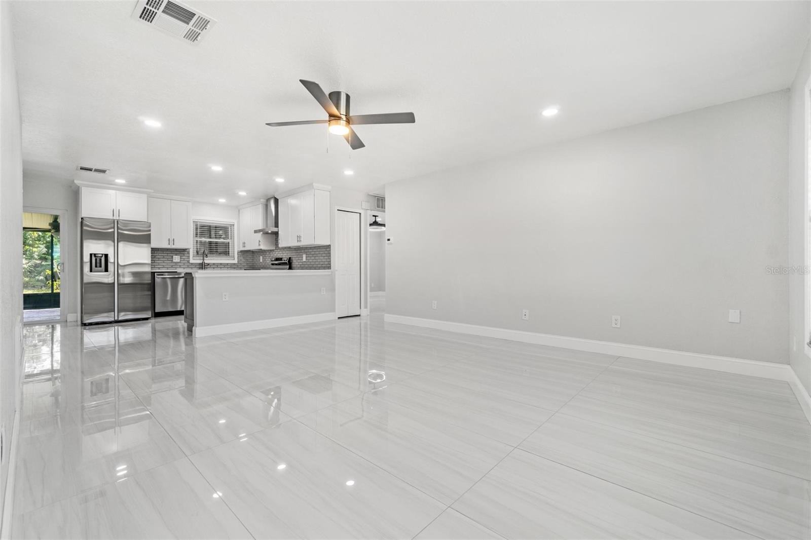 Image 5 of 29 For 8159 129th Street N
