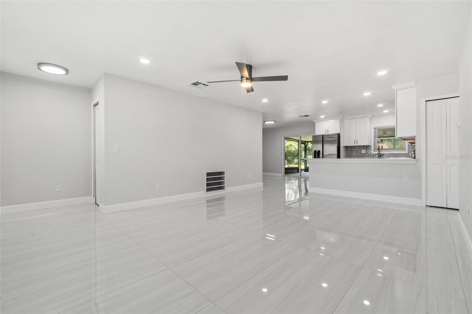 Image 6 of 29 For 8159 129th Street N