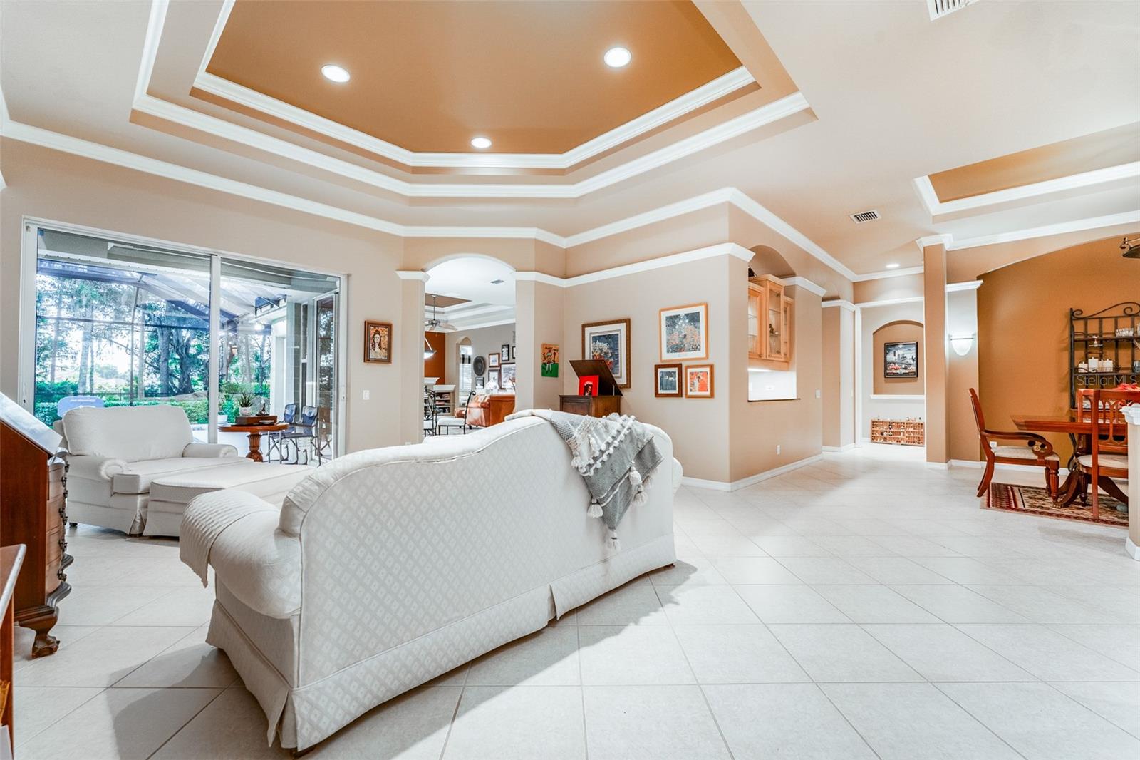 Image 13 of 64 For 17814 Mission Oak Drive