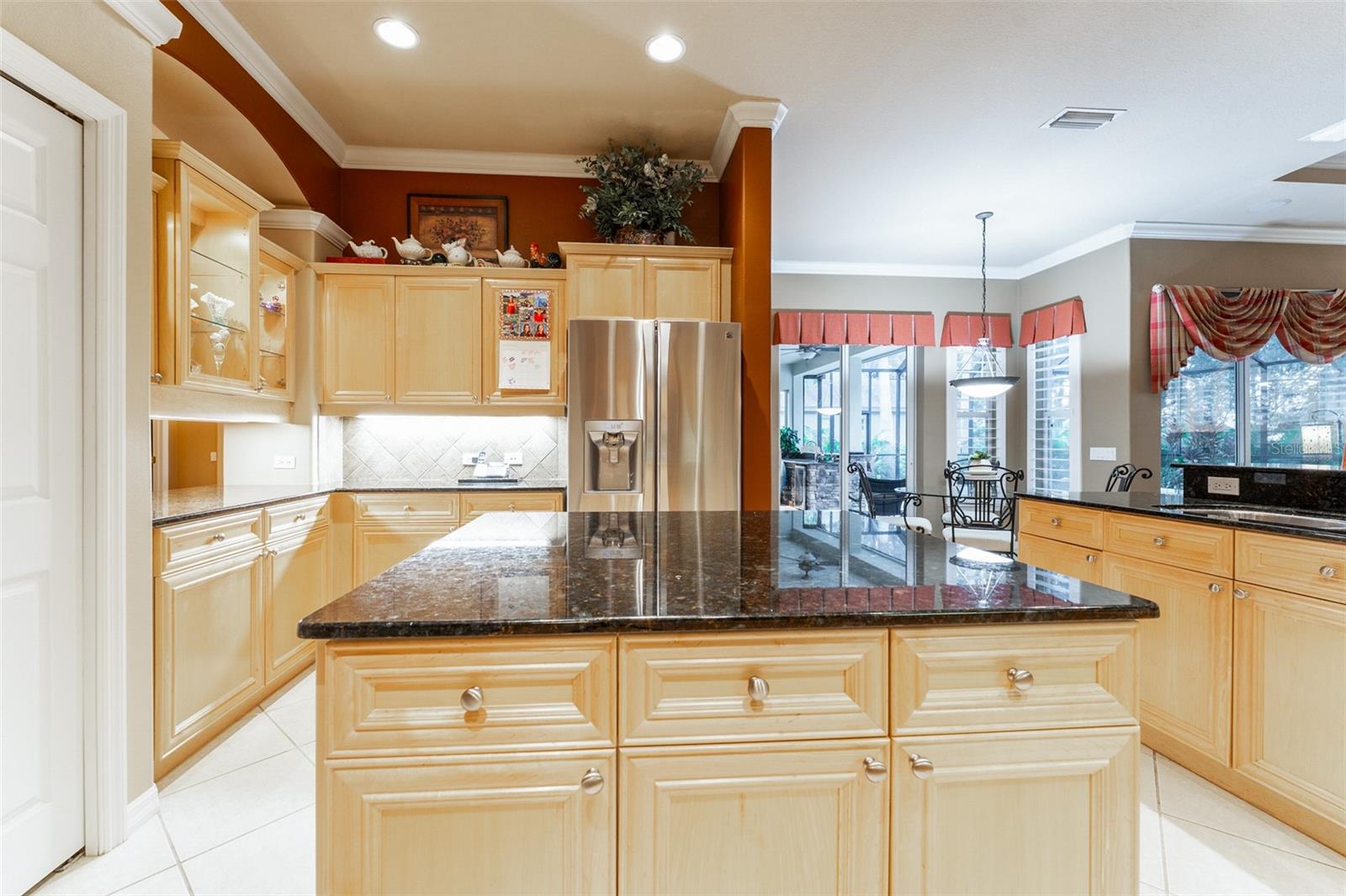 Image 22 of 64 For 17814 Mission Oak Drive