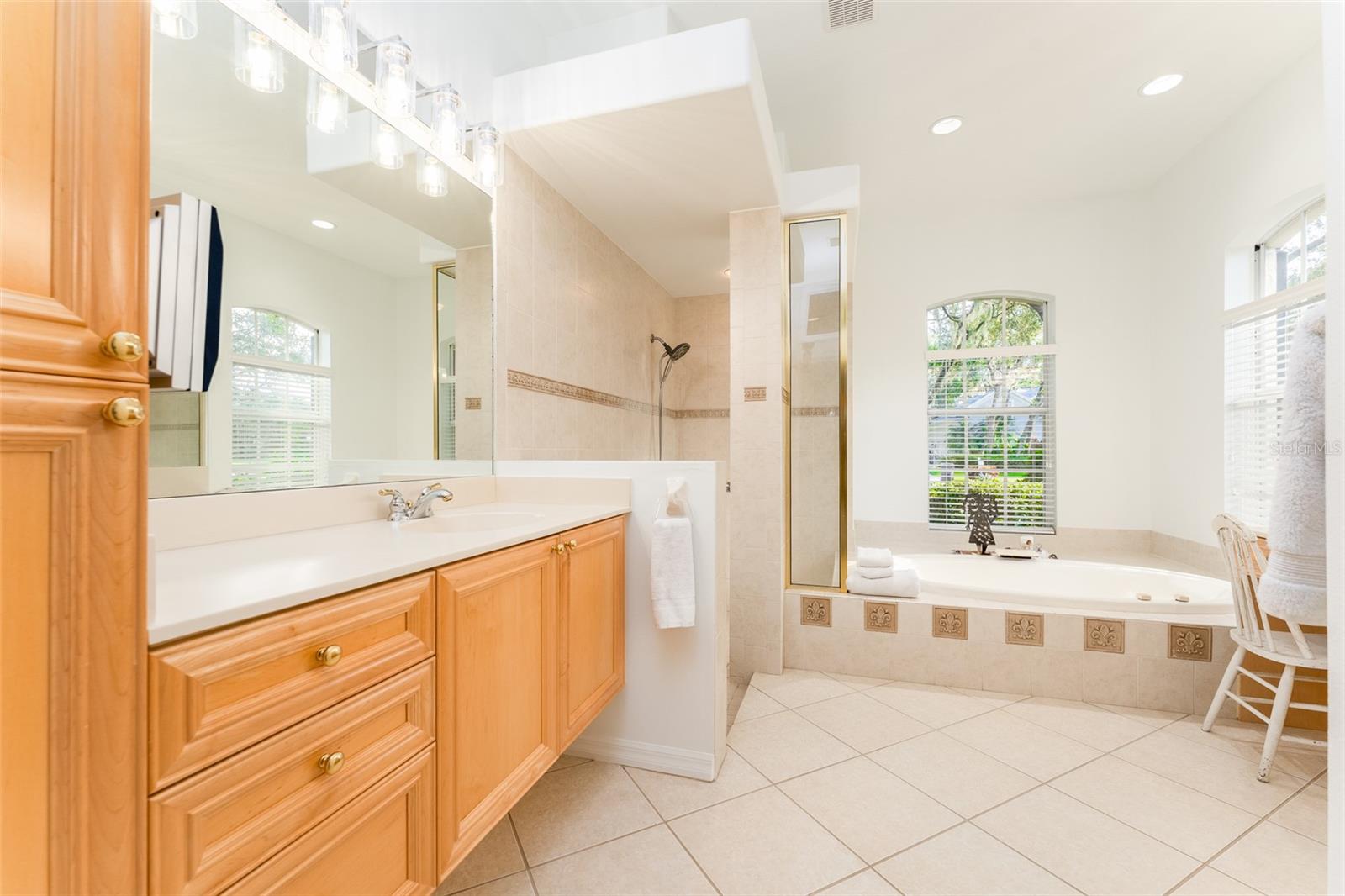 Image 25 of 64 For 17814 Mission Oak Drive