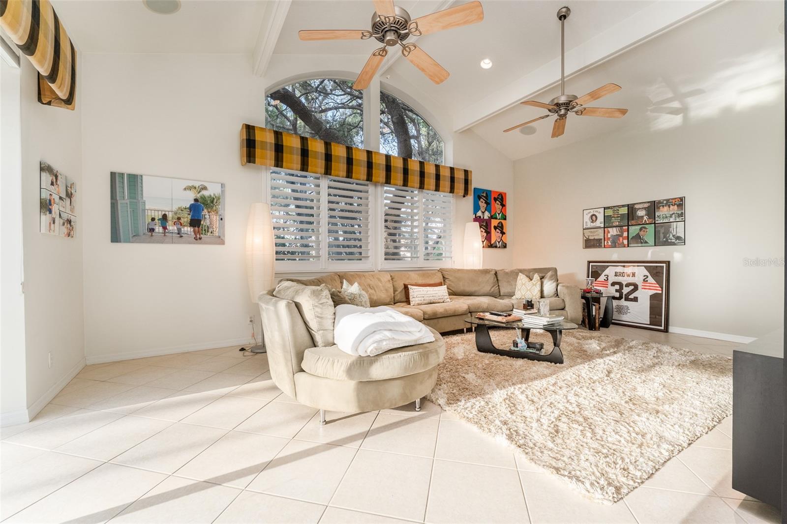 Image 35 of 64 For 17814 Mission Oak Drive