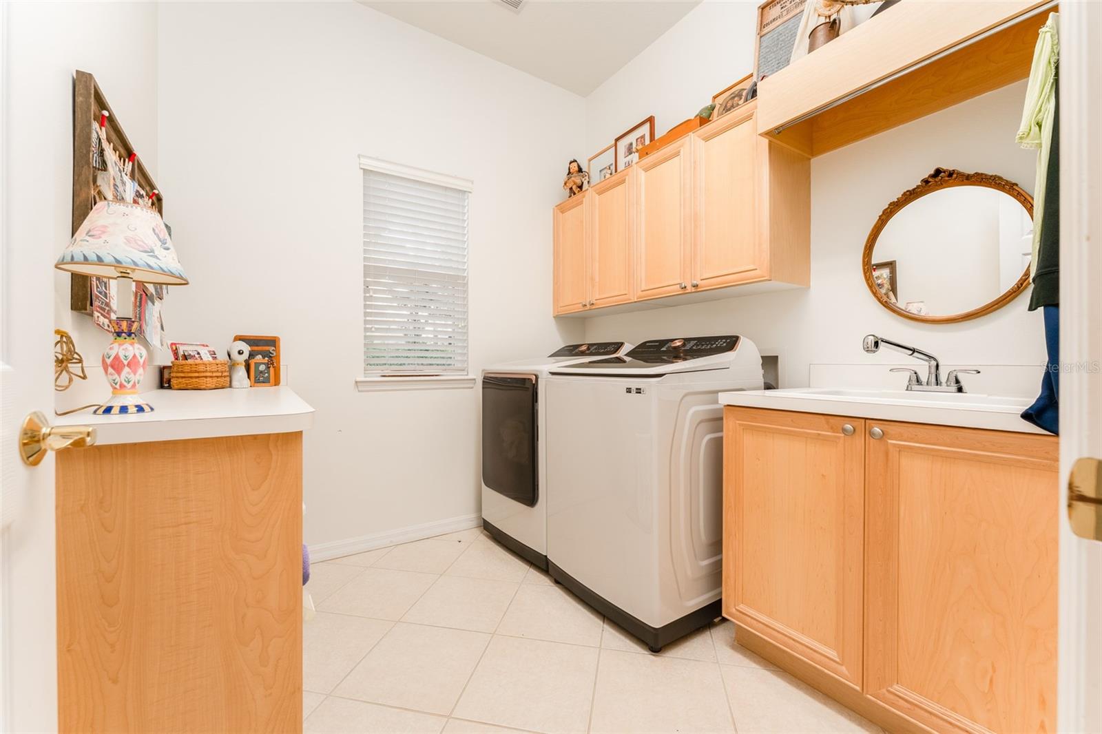 Image 37 of 64 For 17814 Mission Oak Drive