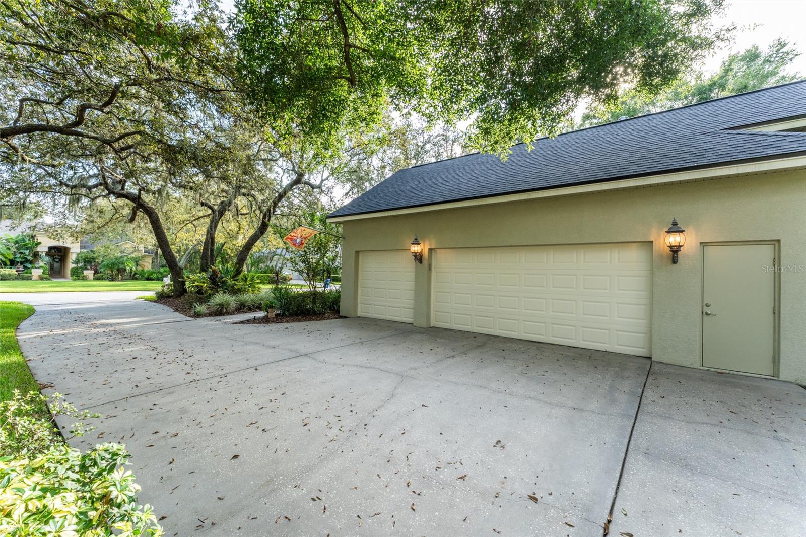 Image 44 of 64 For 17814 Mission Oak Drive