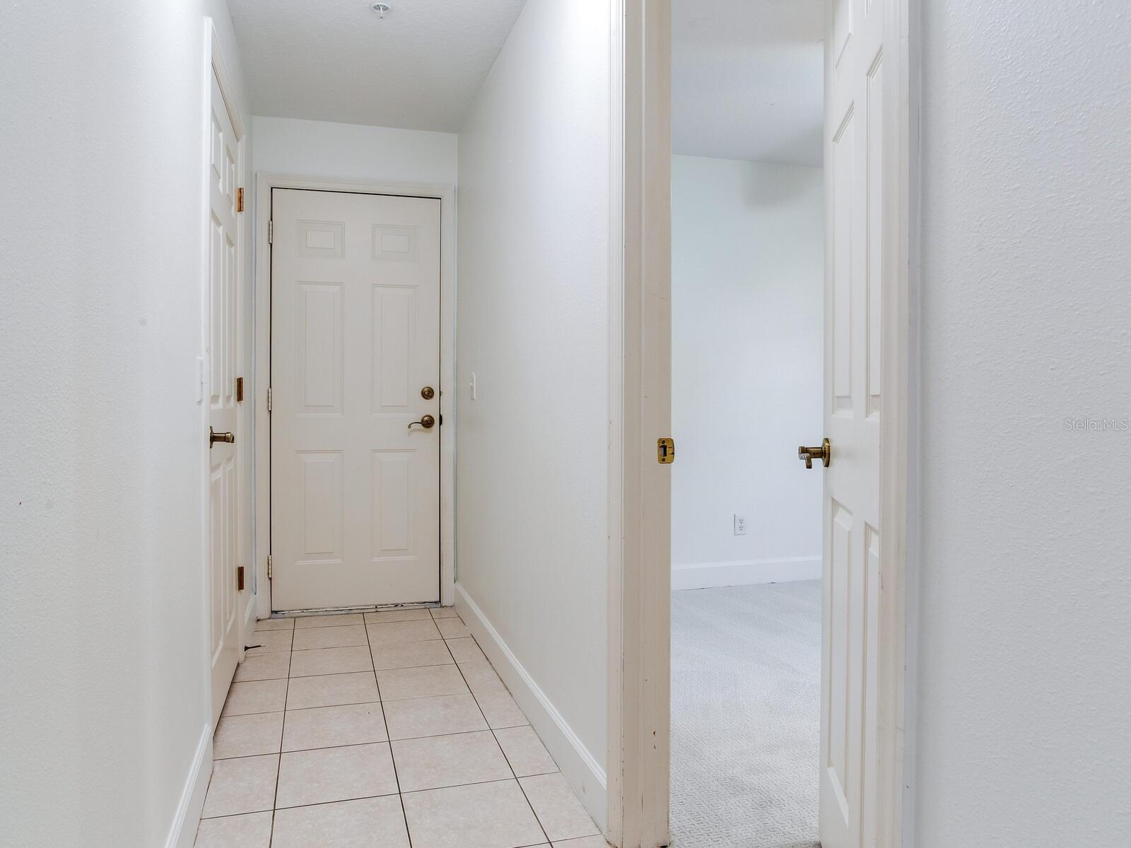 Image 11 of 58 For 2606 Espana Court