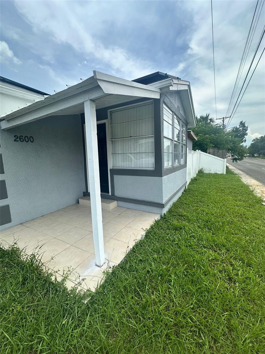 Image 2 of 39 For 2600 Columbus Drive