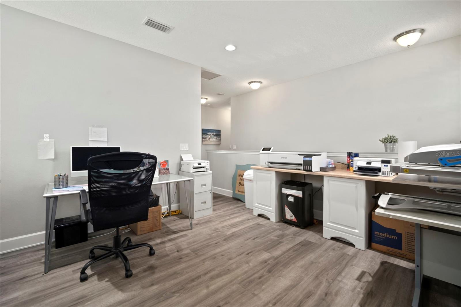 Listing photo id 38 for 5125 Admiral Pointe Drive