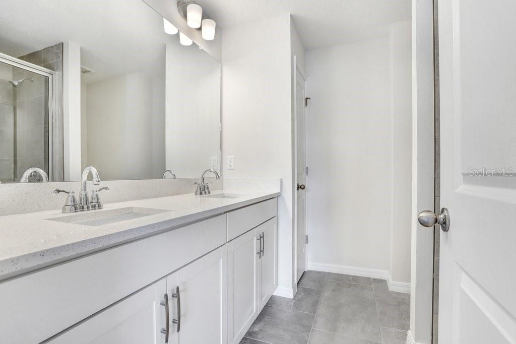 Image 14 of 19 For 11741 Blackbrook Court