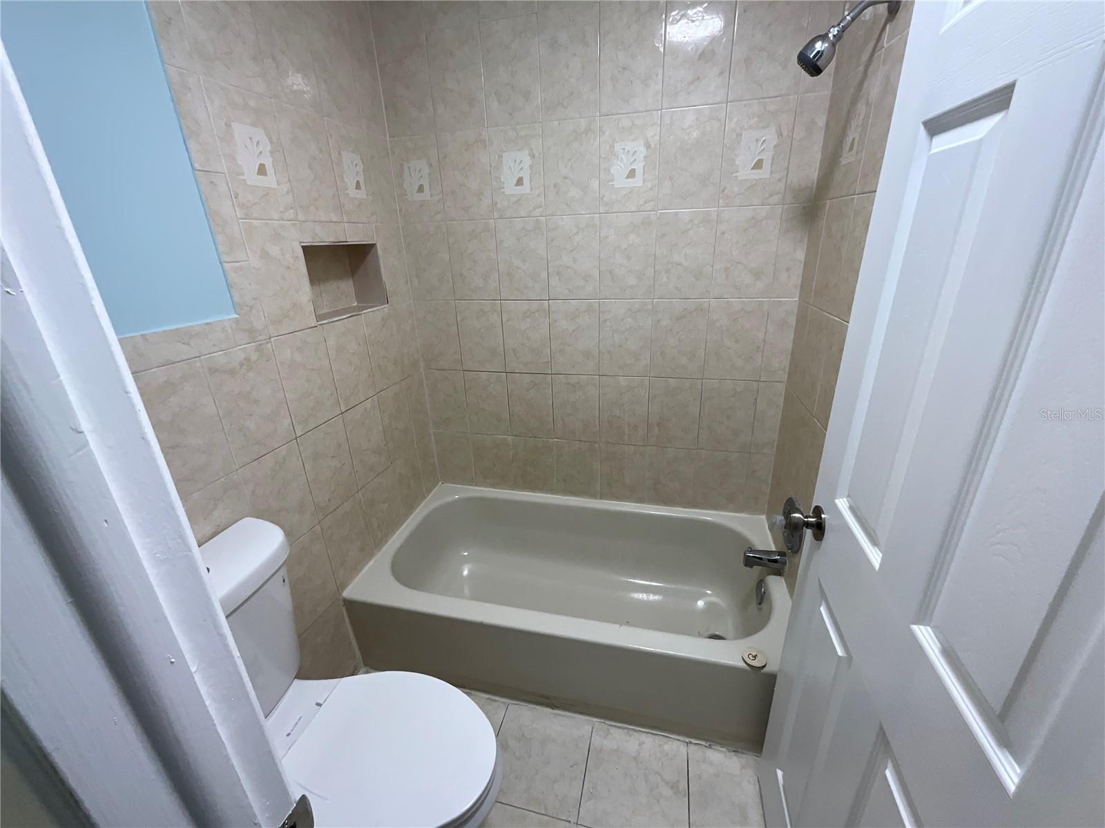 Image 17 of 22 For 2027 Pine Chace Court