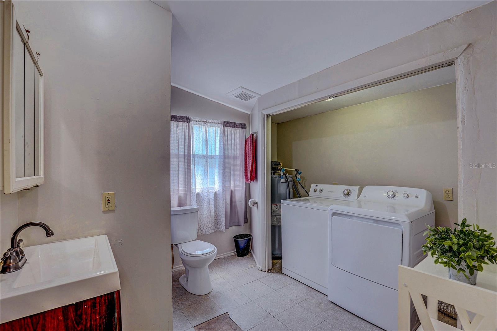 Image 24 of 42 For 8706 Hamner Avenue