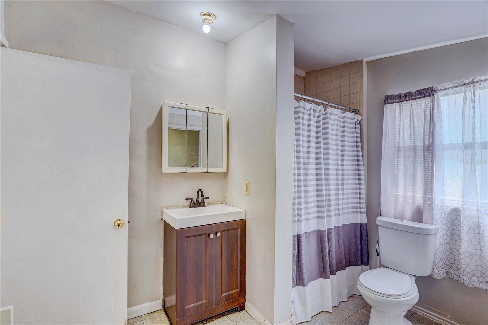 Image 25 of 42 For 8706 Hamner Avenue