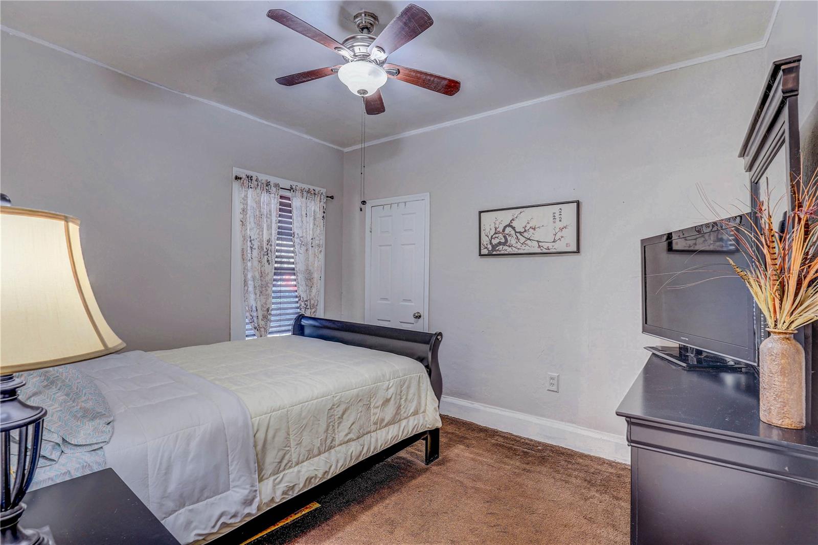 Image 27 of 42 For 8706 Hamner Avenue