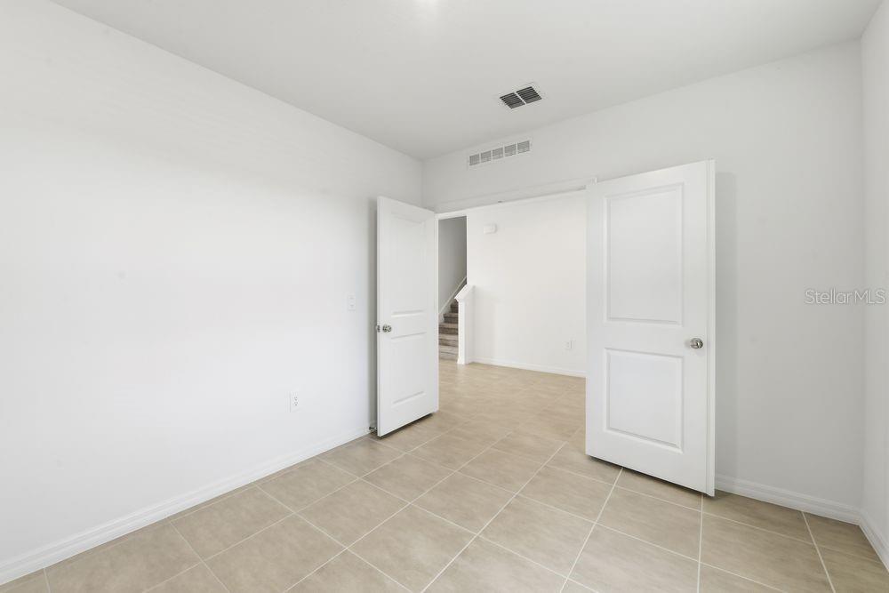 Image 28 of 39 For 13215 Commons Avenue