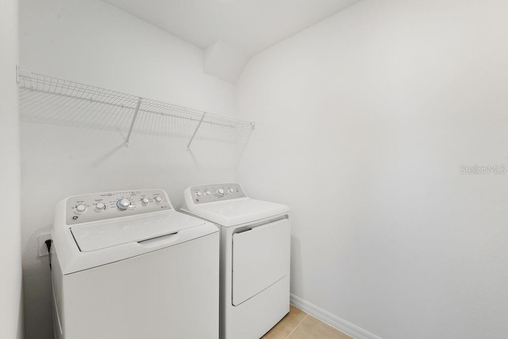 Image 29 of 39 For 13215 Commons Avenue