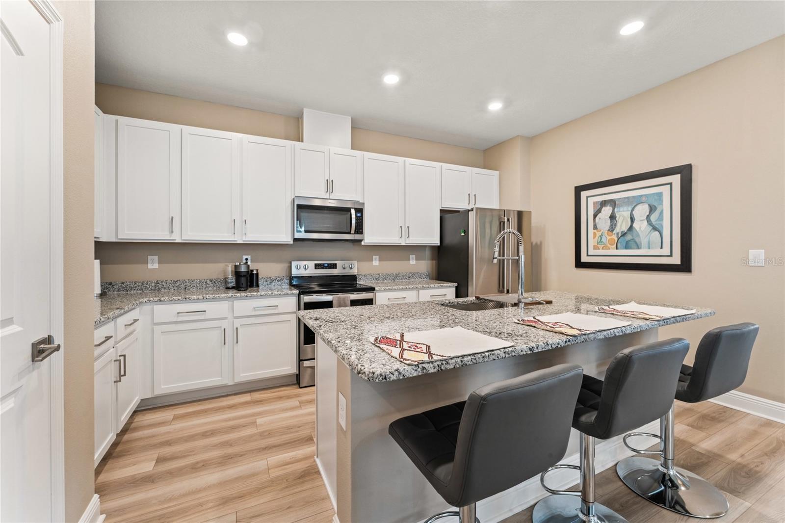 Image 15 of 31 For 9368a Sandy Bluffs Circle