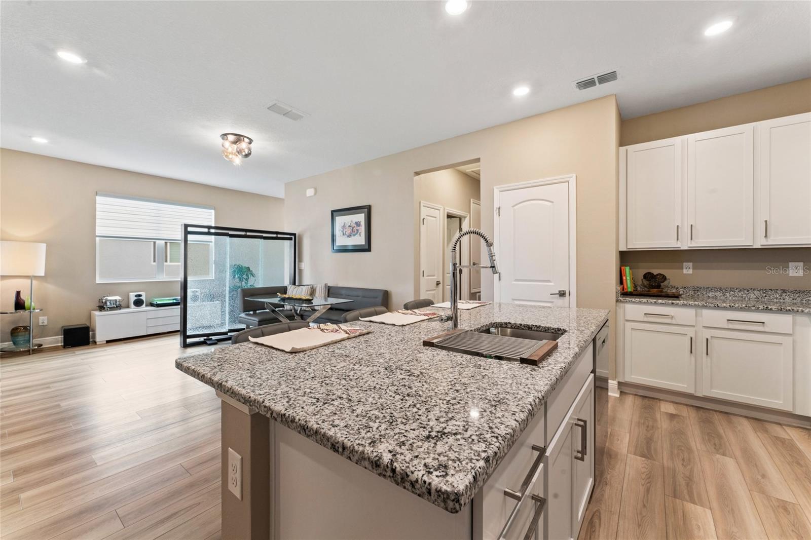 Image 17 of 31 For 9368a Sandy Bluffs Circle