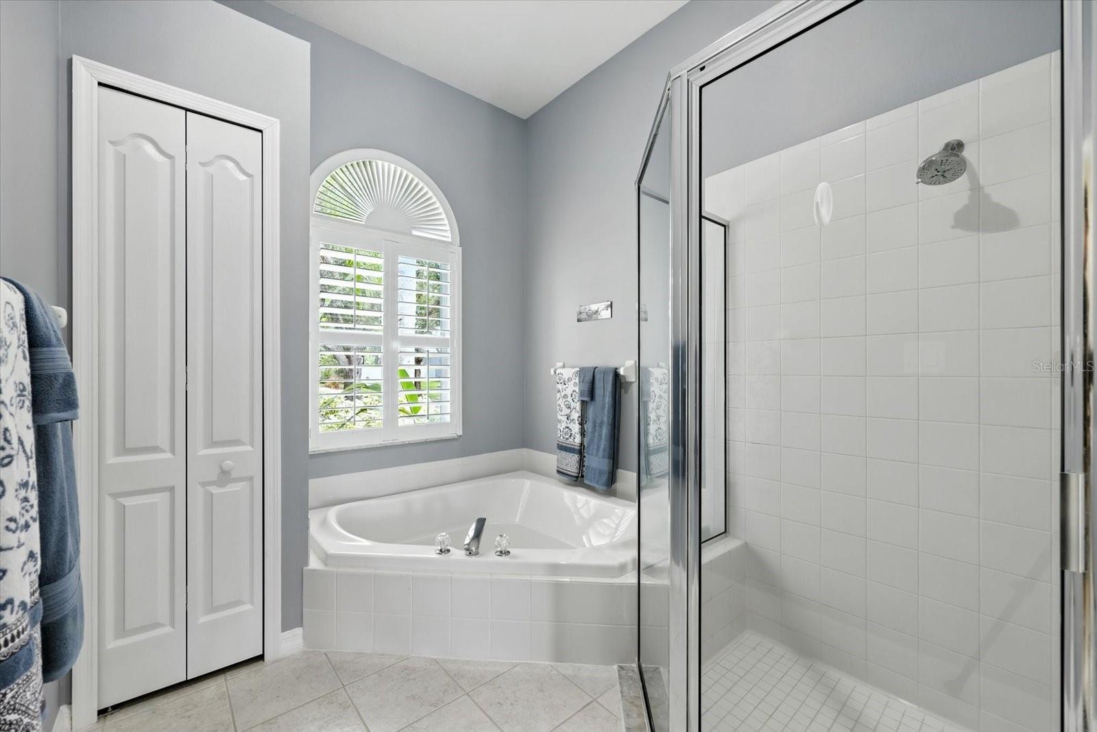 Image 24 of 50 For 15130 Arbor Hollow Dr