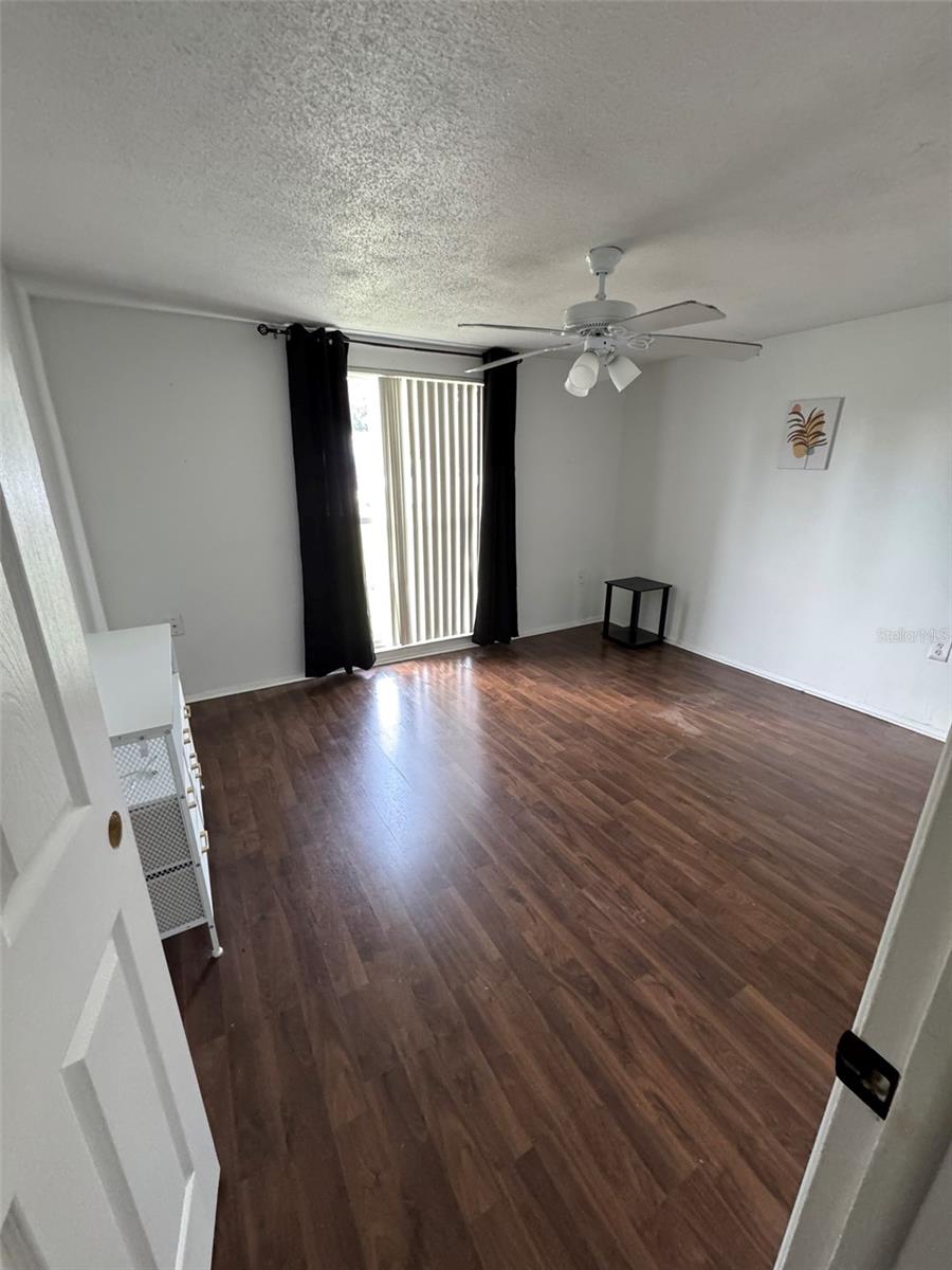 Image 13 of 99 For 7835 Bloomfield Drive