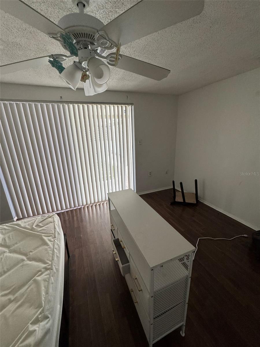 Image 18 of 99 For 7835 Bloomfield Drive