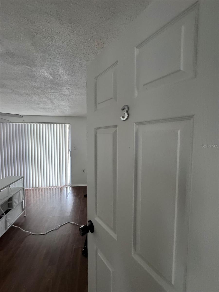 Image 19 of 99 For 7835 Bloomfield Drive