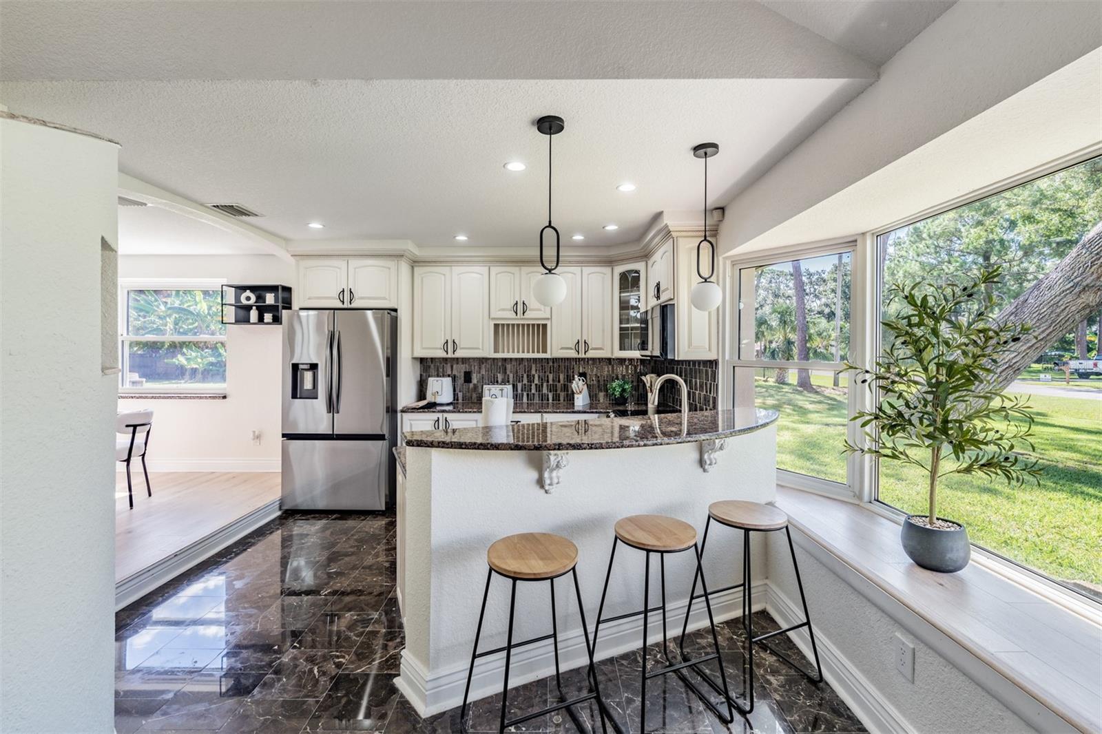 Image 13 of 62 For 9517 Flora Street