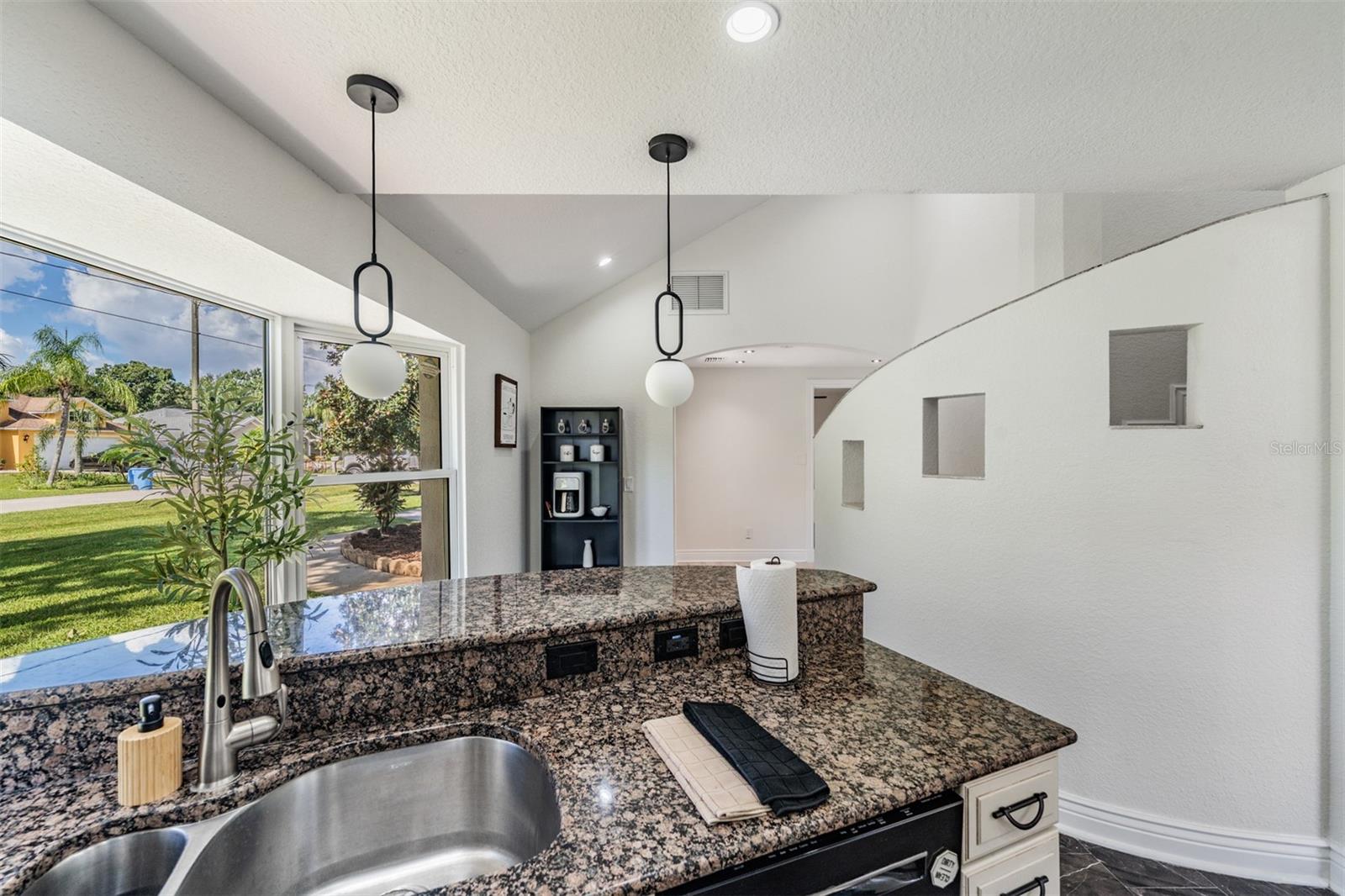 Image 16 of 62 For 9517 Flora Street