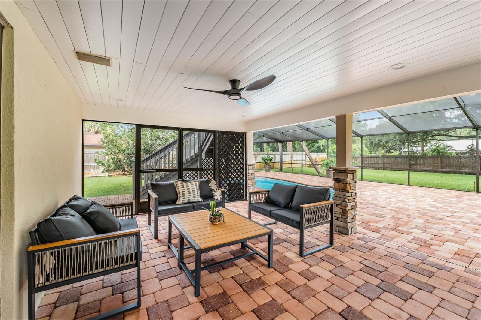 Image 33 of 62 For 9517 Flora Street