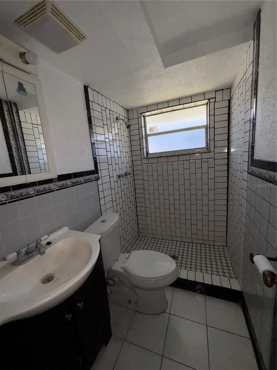 Image 11 of 20 For 7449 Live Oak Lane