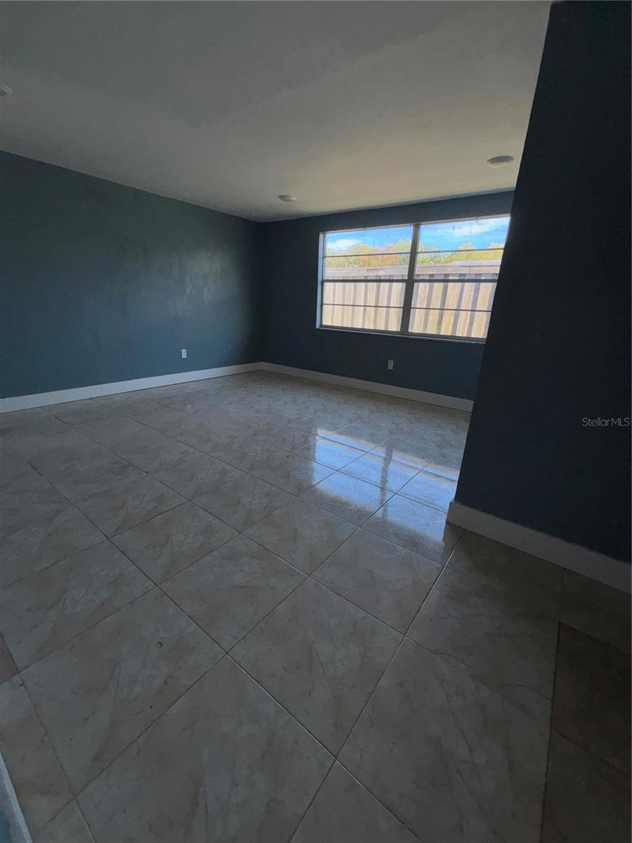 Image 12 of 20 For 7449 Live Oak Lane