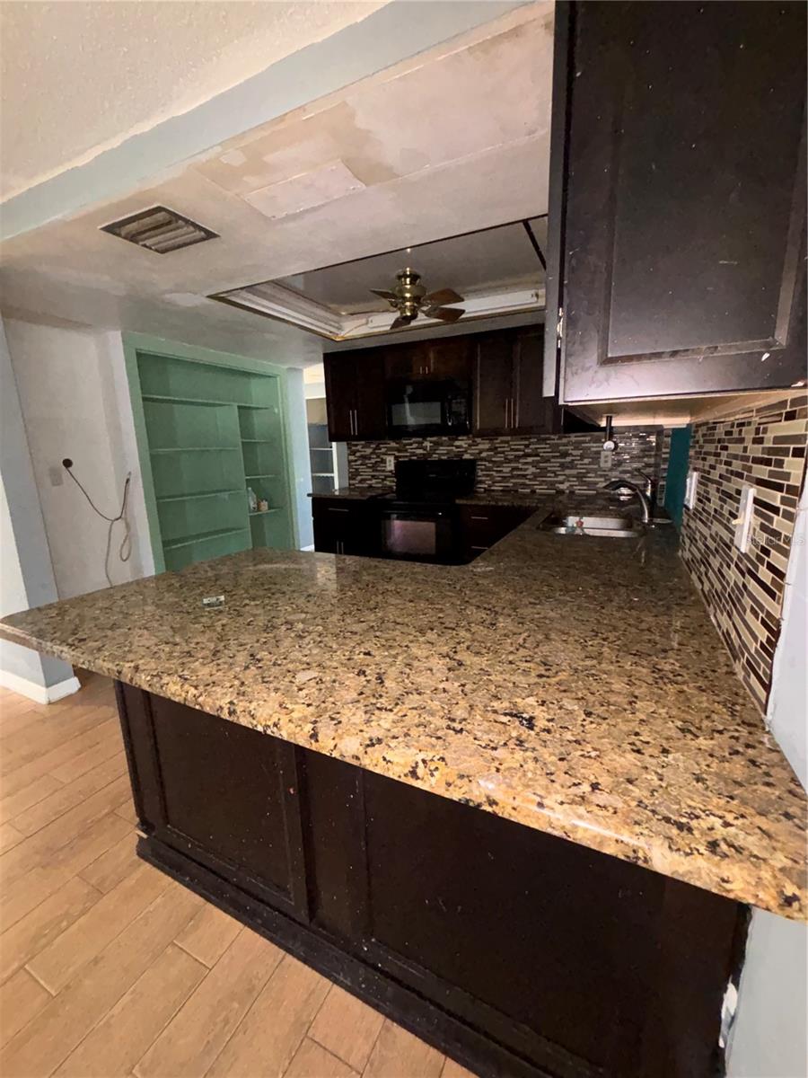 Image 16 of 20 For 7449 Live Oak Lane