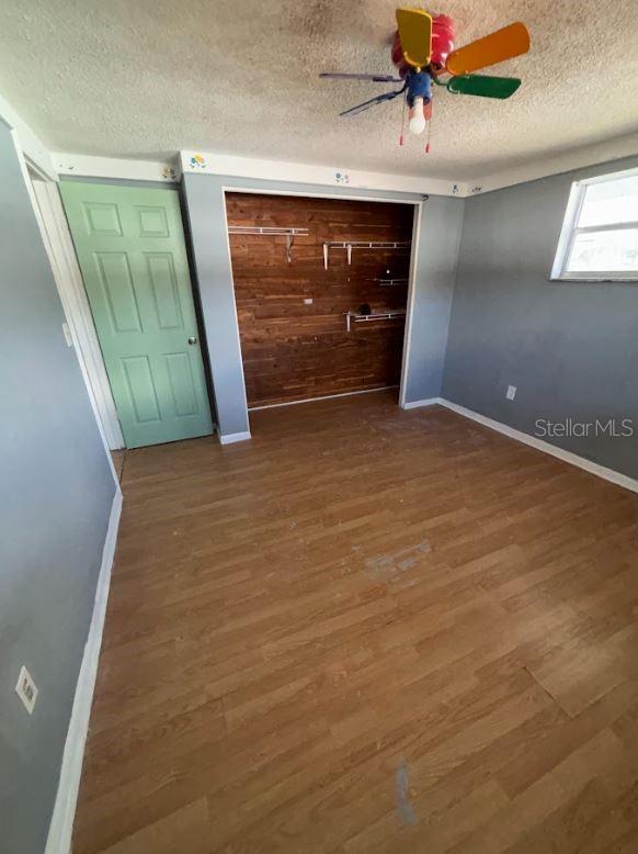 Image 7 of 7 For 7449 Live Oak Lane
