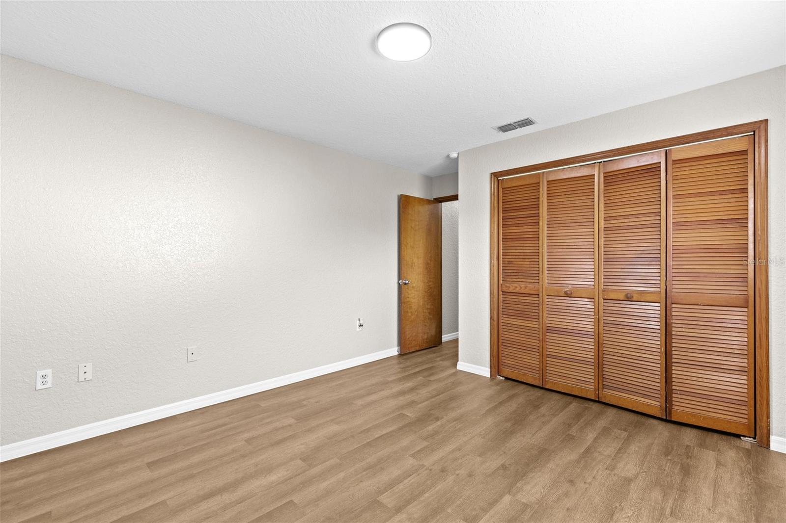 Image 23 of 43 For 8829 Bermuda Lane