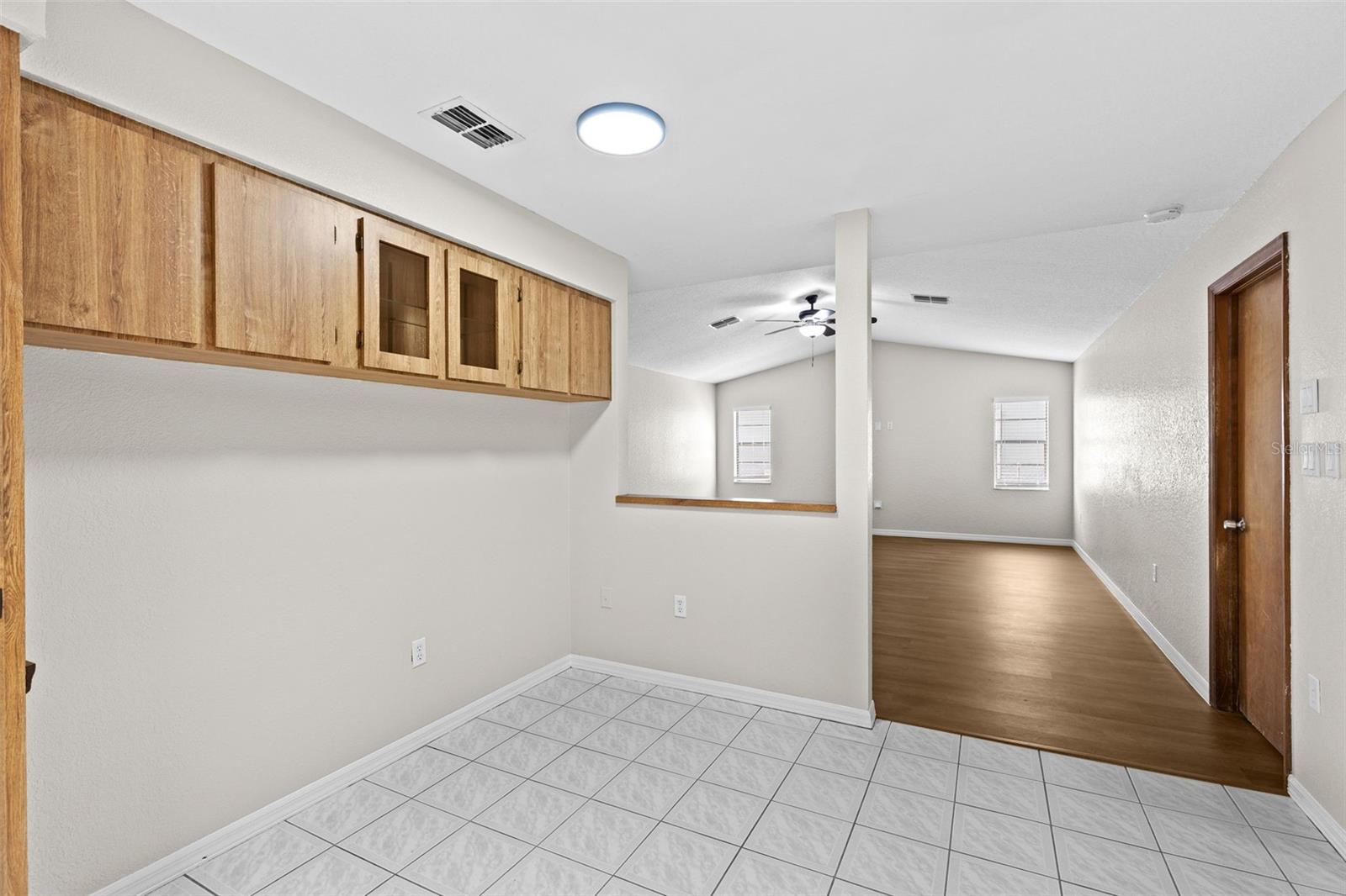 Image 33 of 43 For 8829 Bermuda Lane