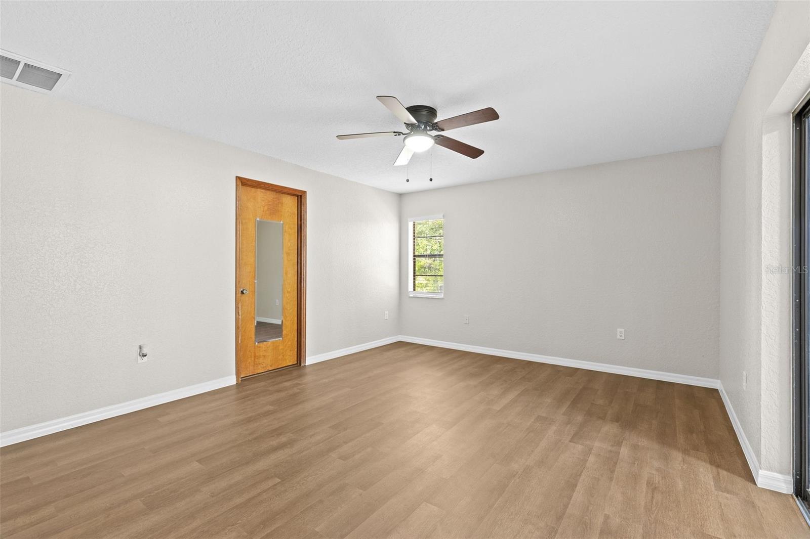 Image 34 of 43 For 8829 Bermuda Lane