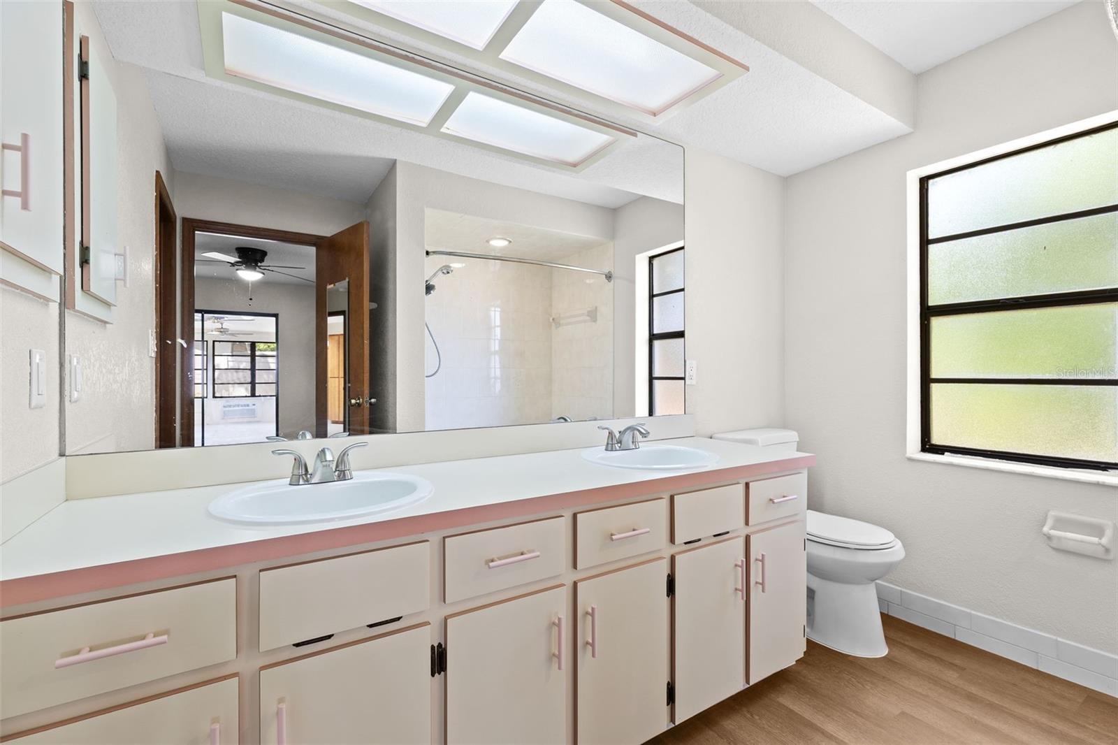 Image 36 of 43 For 8829 Bermuda Lane