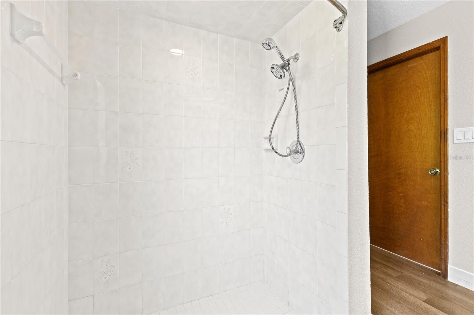 Image 37 of 43 For 8829 Bermuda Lane