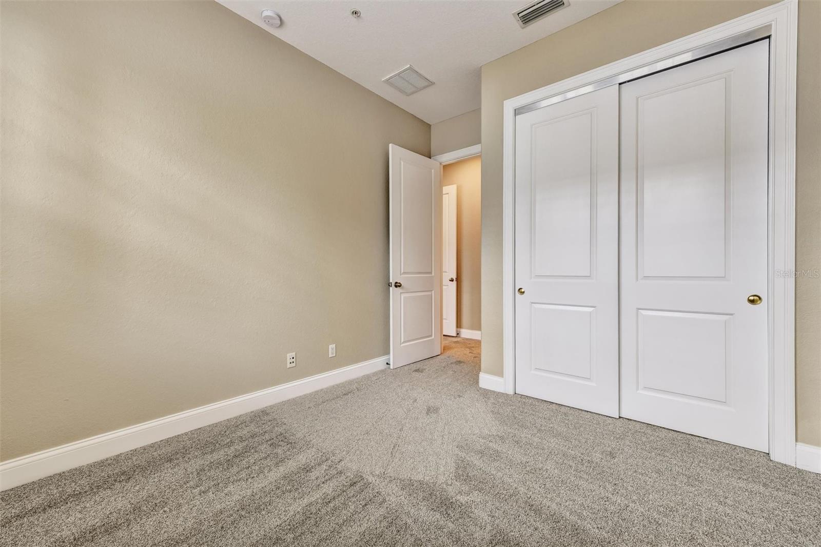 Image 35 of 56 For 6012 Printery Street 102