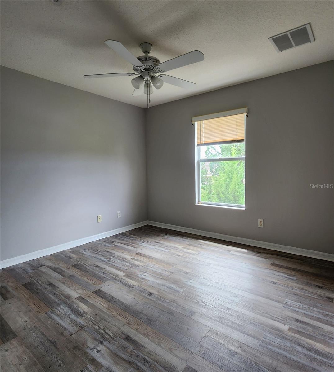 Image 8 of 18 For 9084 Iron Oak Avenue