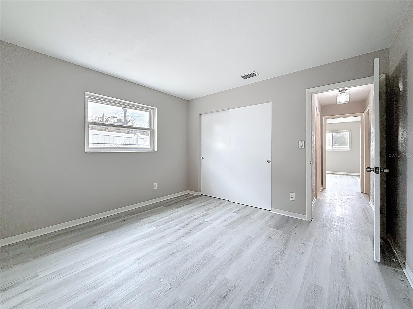Image 26 of 49 For 1013 55th Terrace S
