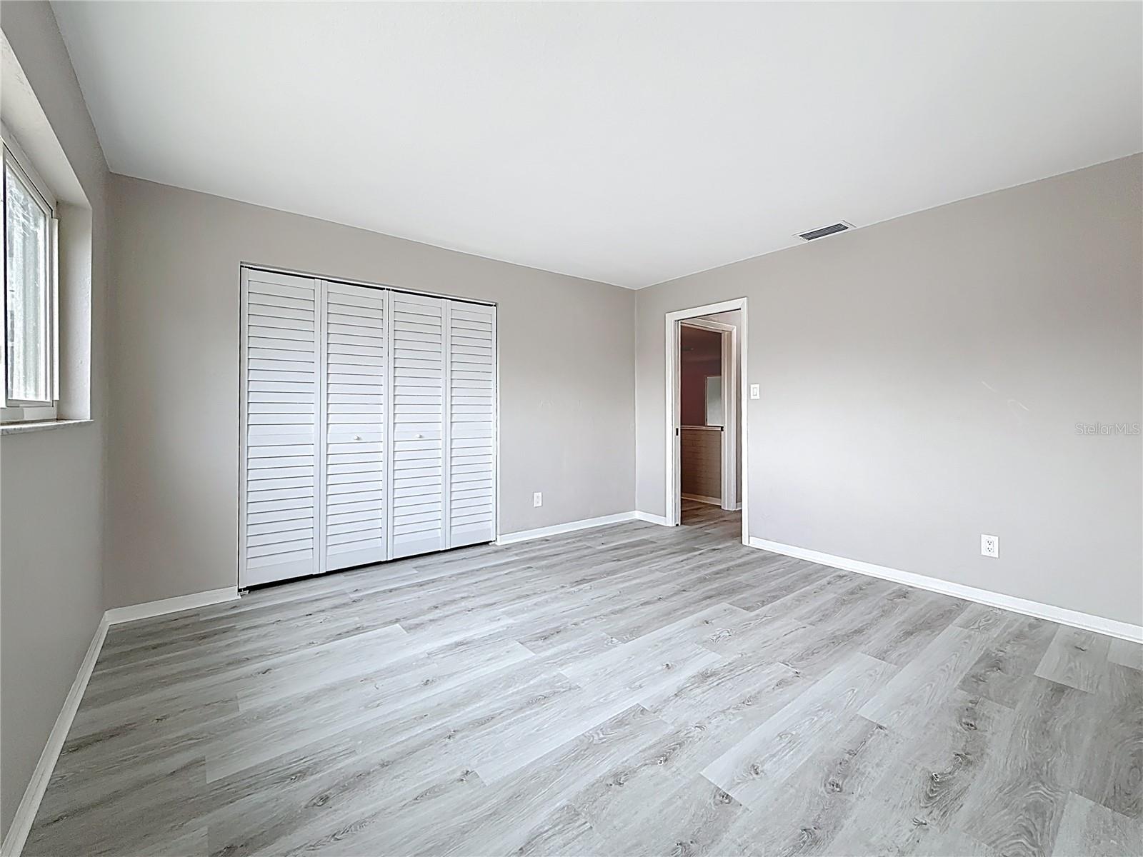 Image 34 of 49 For 1013 55th Terrace S