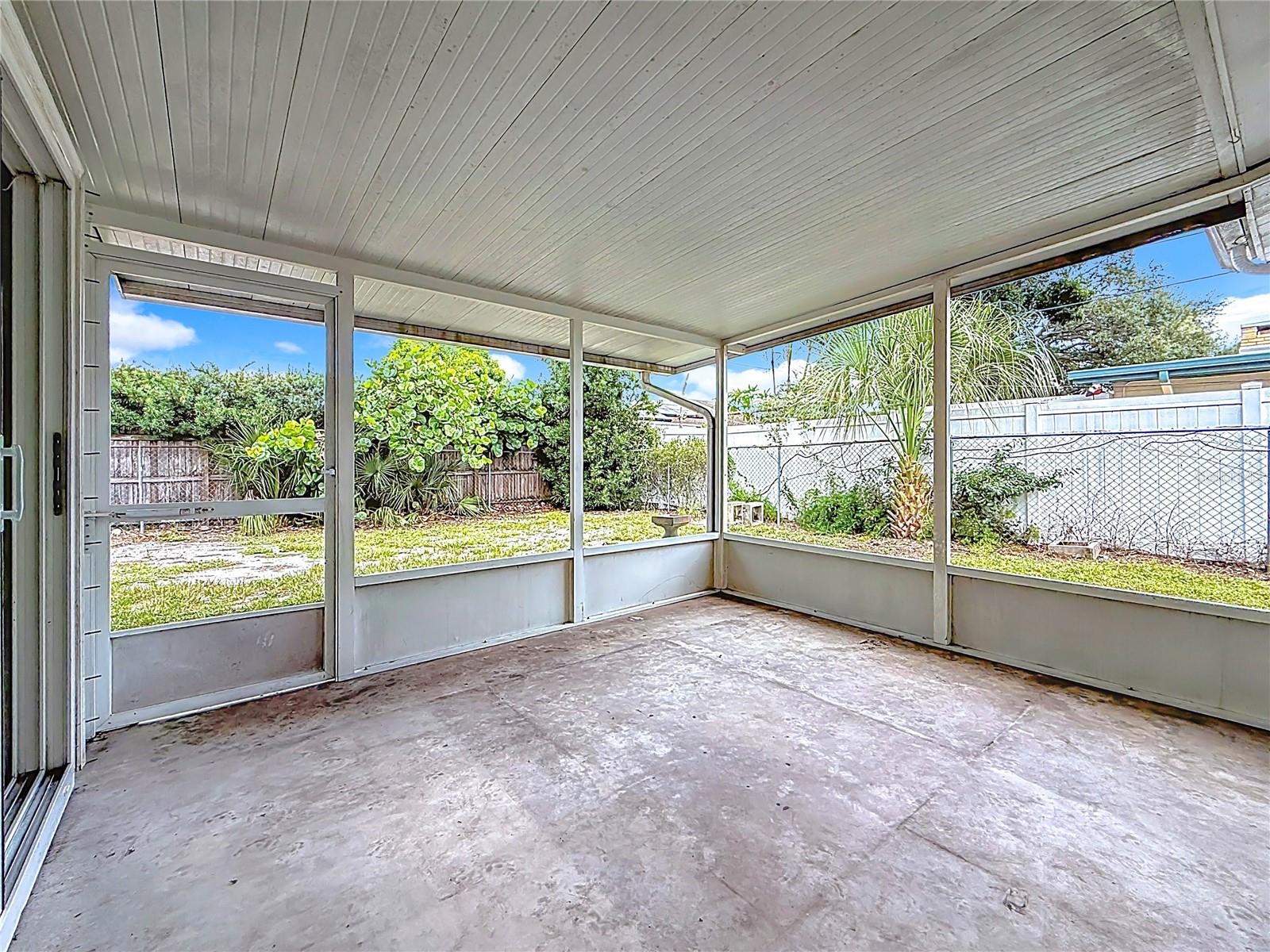 Image 41 of 49 For 1013 55th Terrace S