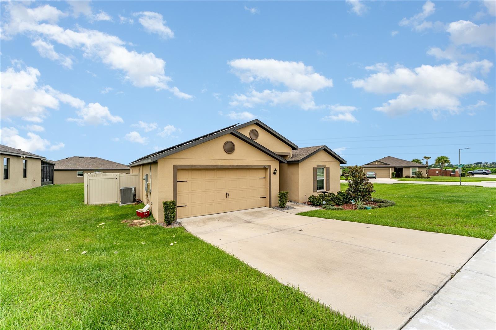 Image 16 of 30 For 1372 Swan Lake Circle