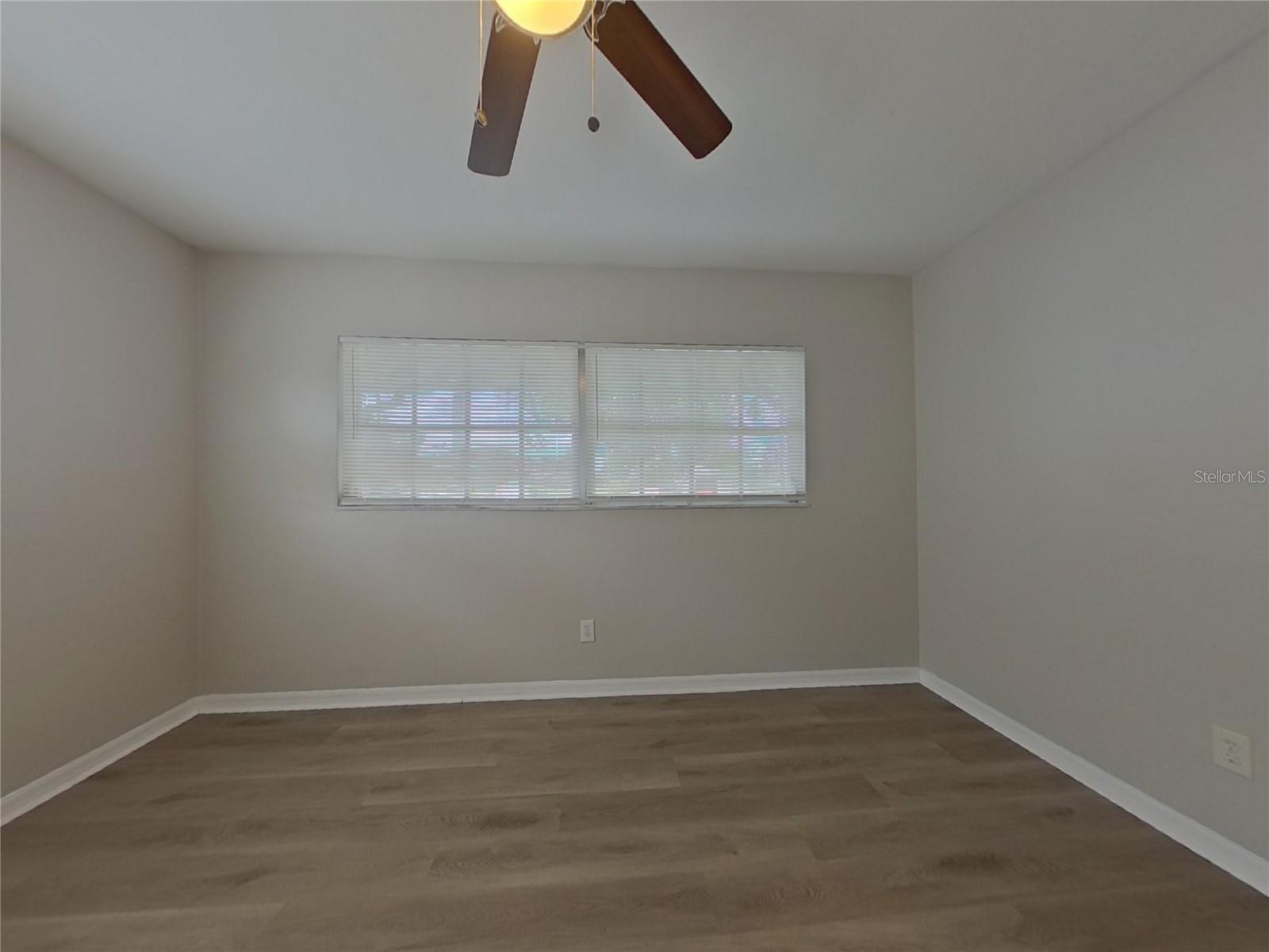 Image 10 of 16 For 2131 Greenbriar Boulevard