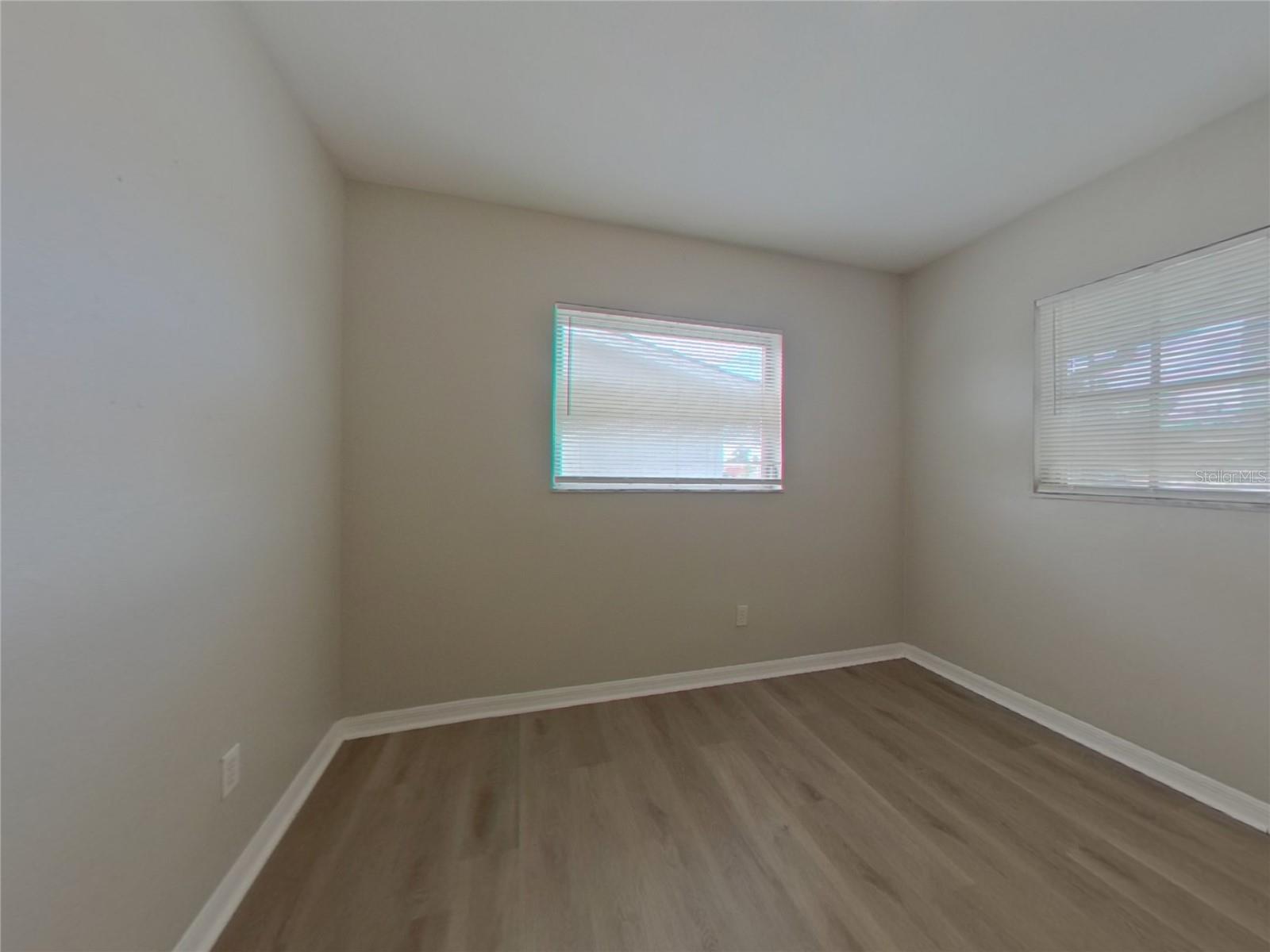 Image 11 of 16 For 2131 Greenbriar Boulevard