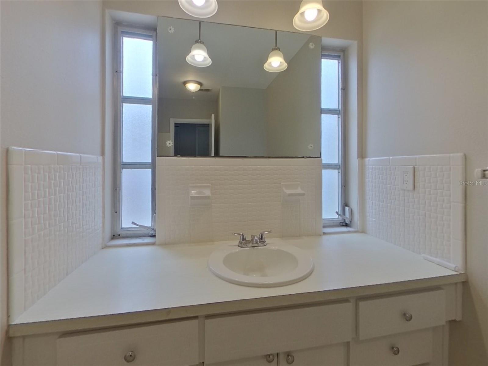 Image 15 of 16 For 2131 Greenbriar Boulevard
