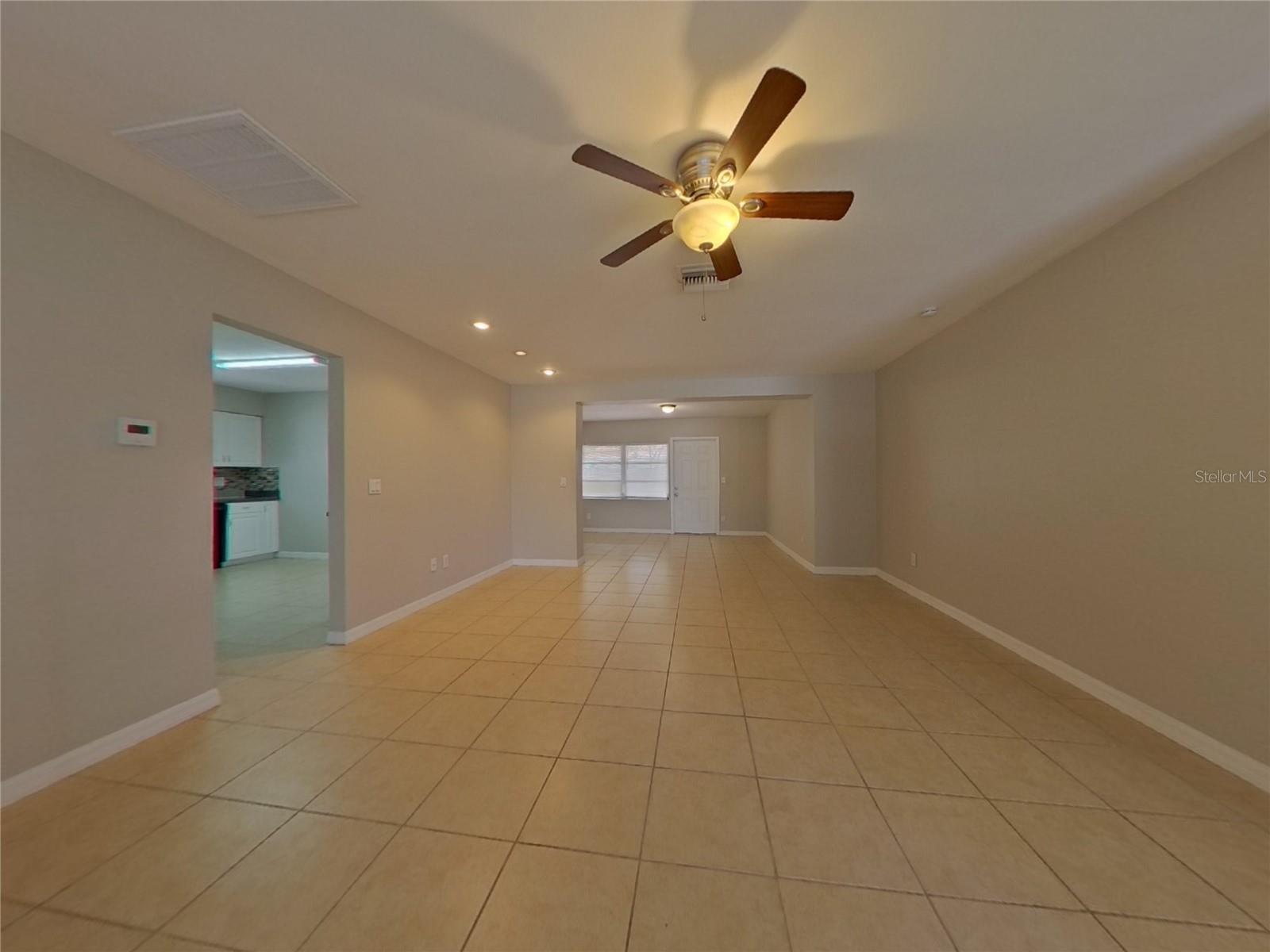 Image 3 of 16 For 2131 Greenbriar Boulevard