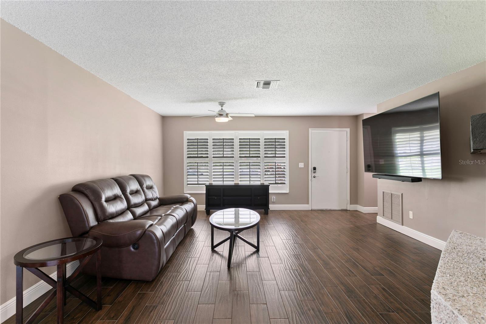 Image 14 of 40 For 2813 Meadow Wood Drive