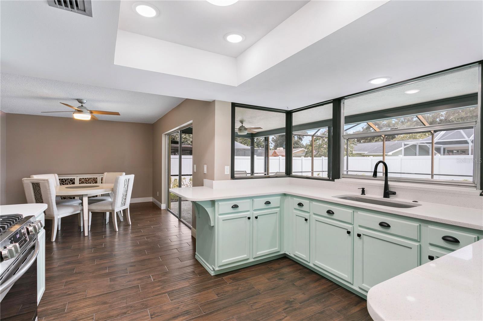 Image 17 of 40 For 2813 Meadow Wood Drive